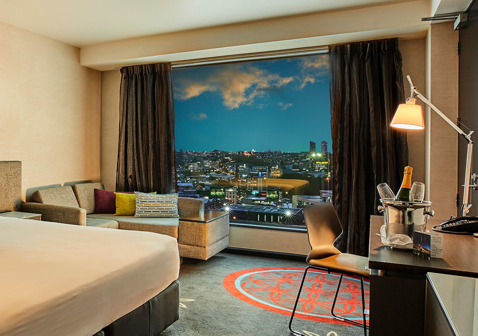 Skycity Hotel Оукланд Екстериор снимка