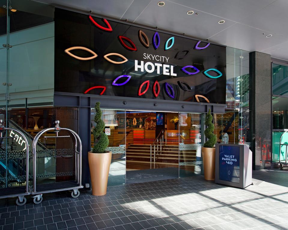 Skycity Hotel Оукланд Екстериор снимка