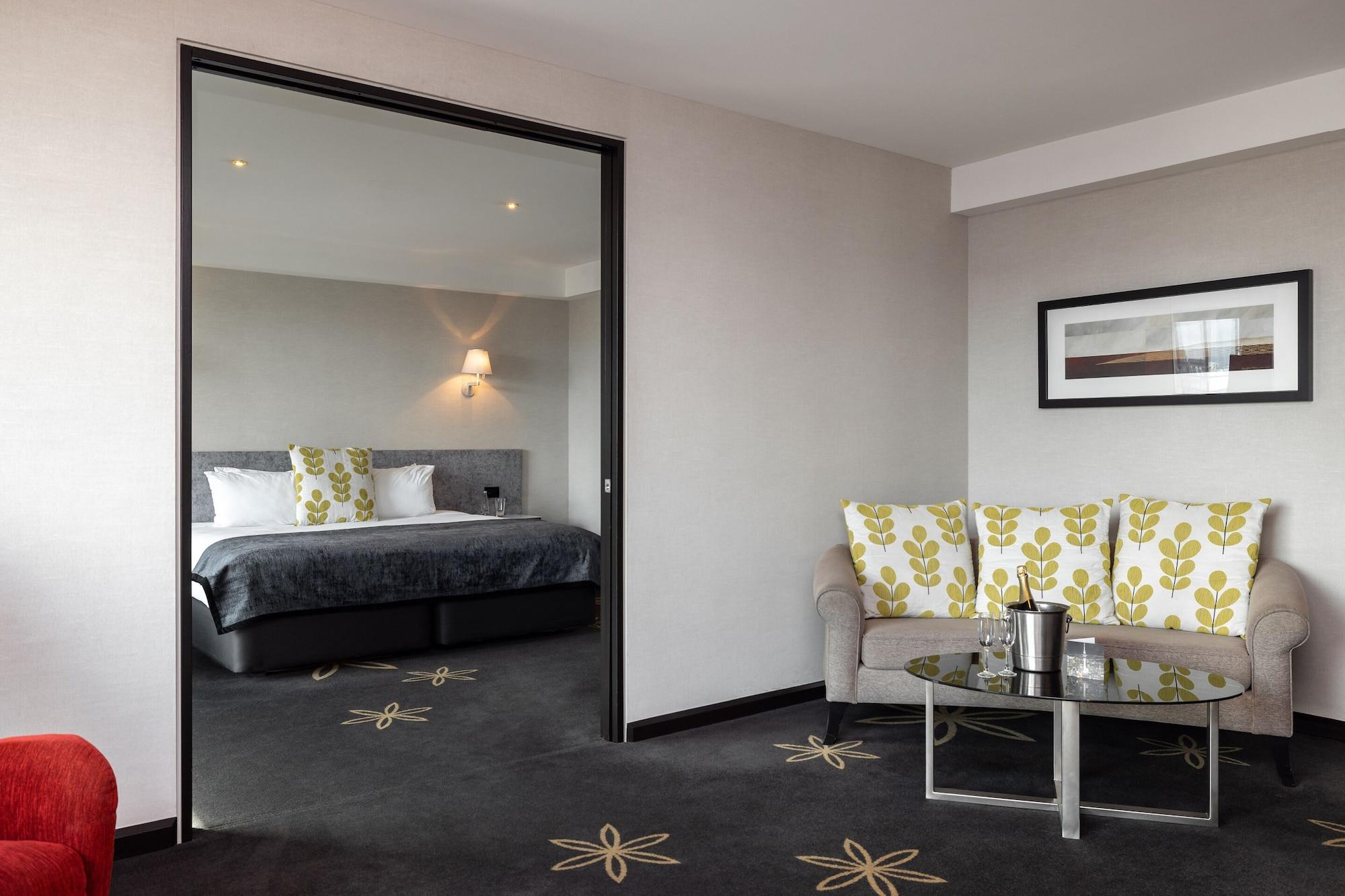 Skycity Hotel Оукланд Екстериор снимка